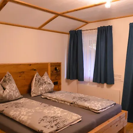 Appartement Rohrmoser Mit 2 Schlafzimmern Hüttschlag