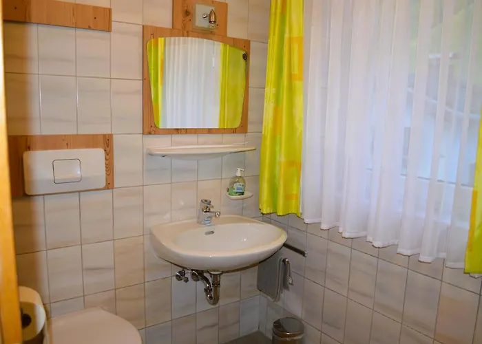 Rohrmoser Mit 2 Schlafzimmern 公寓 *