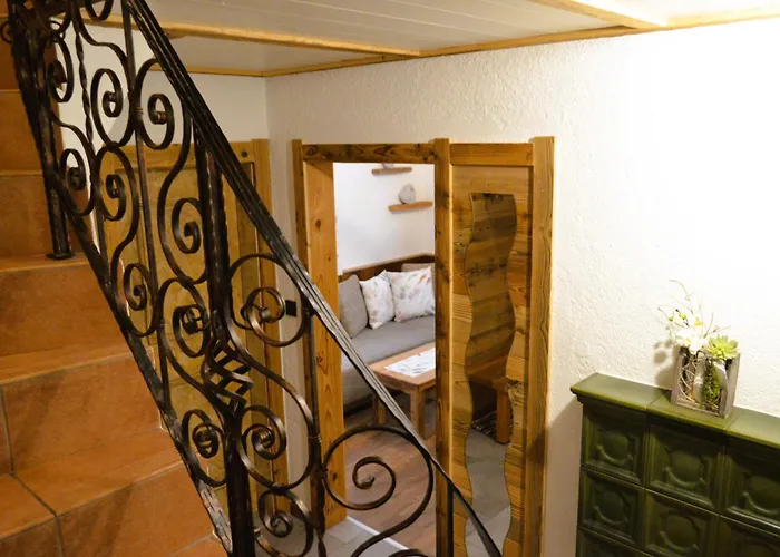 Rohrmoser Mit 2 Schlafzimmern 公寓